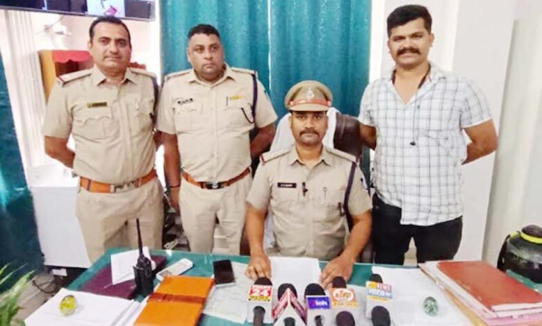 पुलिस ने किया खुलासा,गुरैया से ले गए युवती को, दमोह में 80 हजार में बेचा; तीन गिरफ्तार