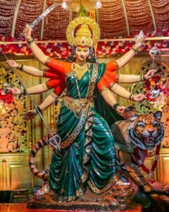 सिवनी नवरात्र 2025: नगर में माता दुर्गा की भव्य झांकी और श्रद्धालु