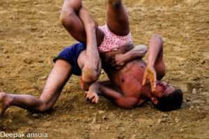 बालाघाट स्वदेशी मेले में मर्दानी खेल और लोक संस्कृति का लाइव प्रदर्शन