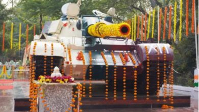 शौर्य चौक पर स्थापित टी-55 टैंक का भव्य दृश्य