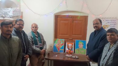 अटल बिहारी वाजपेयी जयंती पर श्रद्धांजलि अर्पित करते सुजीत सूर्यवंशी