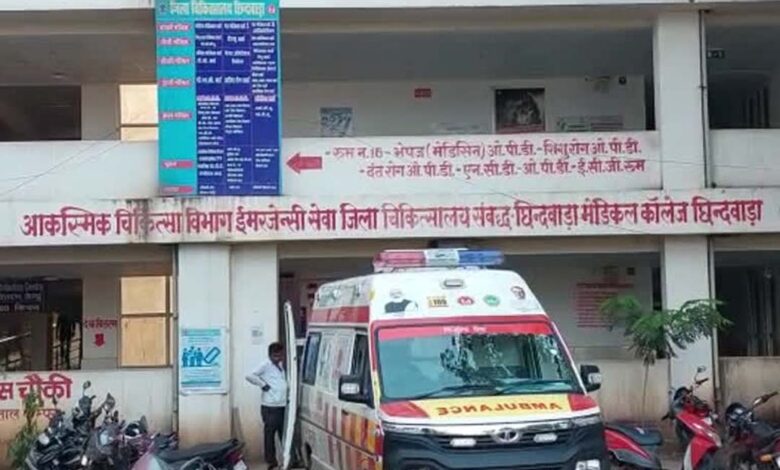 छिंदवाड़ा जिला अस्पताल में रोगी कल्याण समिति की बैठक में गंदगी पर जुर्माना और रेडियोलॉजिस्ट नियुक्ति के फैसले