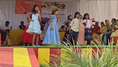 छपारा में नगर परिषद द्वारा आयोजित आनंद उत्सव 2026 का सांस्कृतिक कार्यक्रम