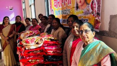 अंतर्राष्ट्रीय क्षत्रिय वीरांगना महासभा सिवनी द्वारा वृद्धाश्रम में कंबल वितरण