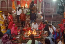 Devotees performing havan pujan during 35th Patotsav at Shankaracharya Chowk Ganesh Temple in Seoni