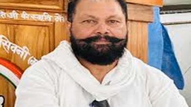 कर्ज में डूबी सरकार ने खोखला बजट पेश किया, यह जनता के साथ खुला छलावा – नरेश मरावी