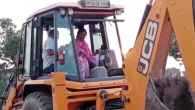 पांढुर्णा अतिक्रमण कार्रवाई महिला SDM बुलडोजर