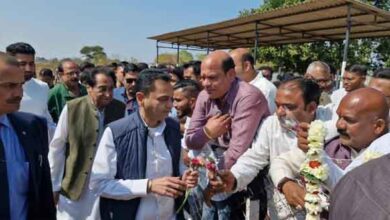 Chhindwara visit: Kamal Nath and Nakul Nath addressing media on unemployment and tariff issue