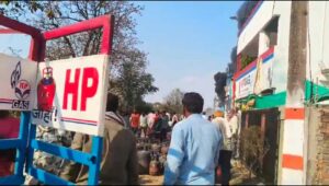 कान्हीवाड़ा आग गैस गोदाम के पास भीषण आग गैस सिलेंडर गोदाम के पास बड़ा हादसा टला