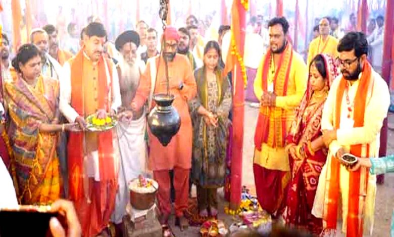 सहस्त्र चंडी महायज्ञ में मोहन यादव सिहोरामाल रामेश्वरम धाम