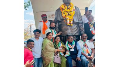 सरदार पटेल एकता यात्रा सिवनी का भव्य स्वागत करते हुए लोग