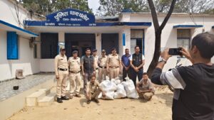 घंसौर गांजा तस्करी नेटवर्क एनसीबी और पुलिस द्वारा 76 किलो गांजा से भरा ऑटो पकड़ा गया, उड़ीसा से मध्यप्रदेश लाया जा रहा था