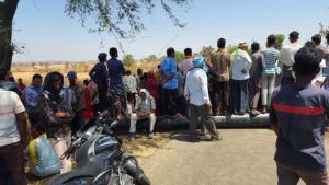 चंडी गांव पानी समस्या - ग्रामीणों ने 3 घंटे चक्का जाम किया, प्रशासन के आश्वासन पर समाप्त।