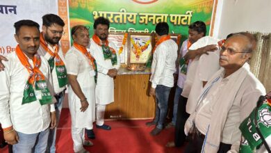 सिवनी में भाजपा प्रशिक्षण महाभियान में सोशल मीडिया और एआई विषय पर कार्यकर्ताओं को प्रशिक्षण देते वक्ता