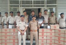 सिवनी में अवैध शराब तस्करी के दौरान जब्त 121 पेटी बीयर और पिकअप वाहन