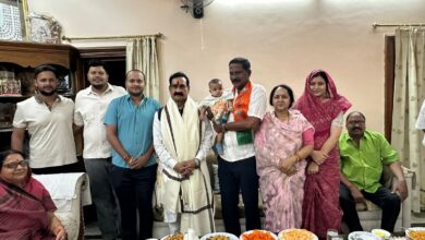 नरोत्तम मिश्रा सिवनी आगमन - सिवनी विधायक दिनेश राय मुनमुन के निवास पर स्वागत