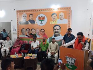 नरोत्तम मिश्रा सिवनी आगमन - भाजपा कार्यालय में कार्यकत्र्ताओं को संदेश