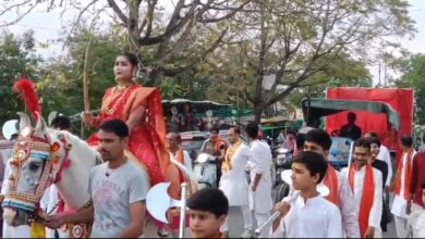 परशुराम जयंती छपारा सिवनी - भव्य शोभायात्रा में शामिल श्रद्धालु