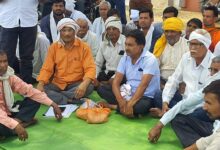 कान्हीवाड़ा गेहूं रिजेक्ट चक्काजाम : गेहूं रिजेक्ट होने पर किसानों का चक्काजाम