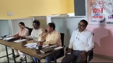 मंडला बाल कल्याण समिति बैठक में शामिल अधिका