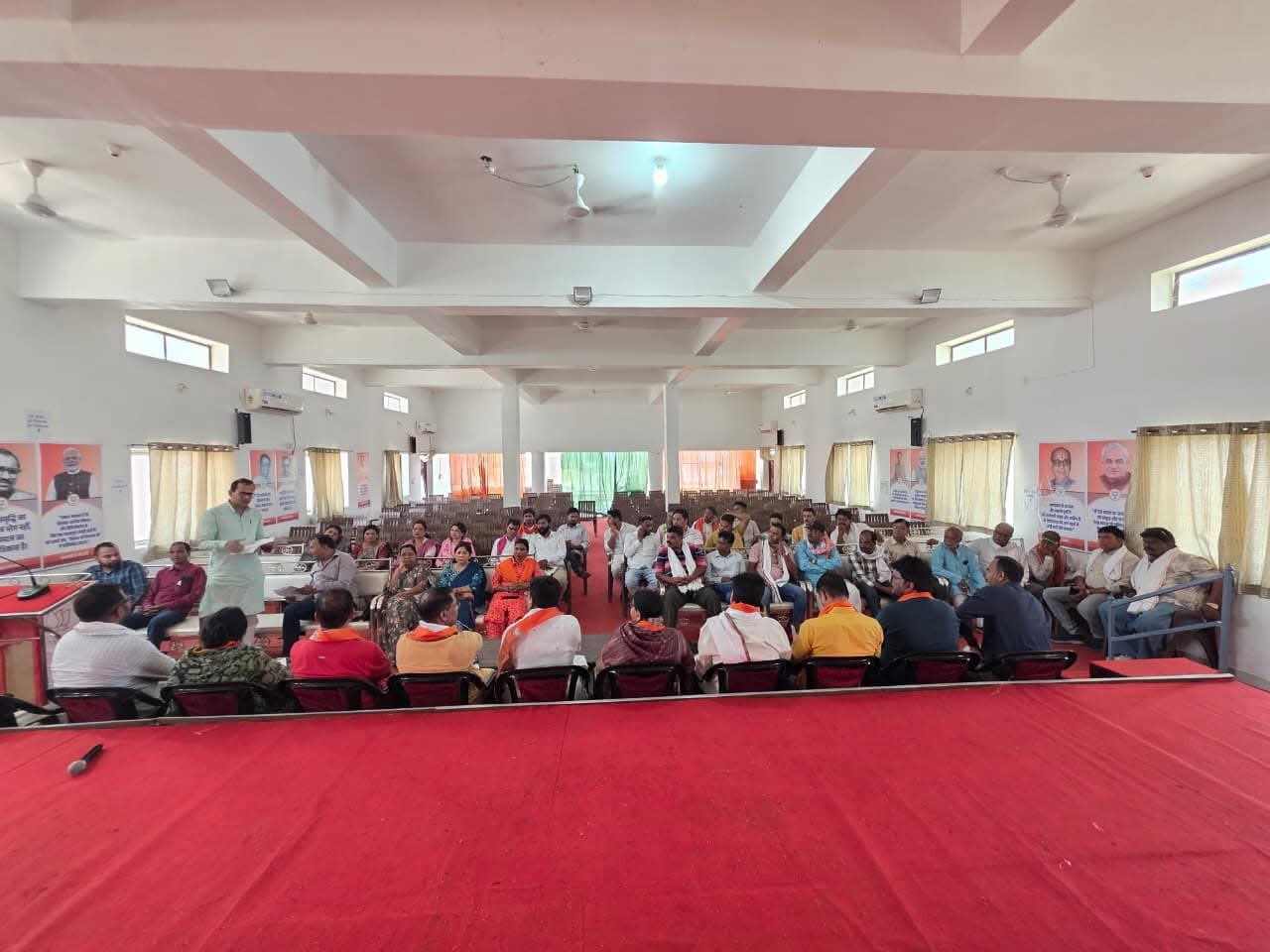 भाजपा जिला प्रशिक्षण वर्ग सिवनी की समीक्षा बैठक में उपस्थित पदाधिकारी