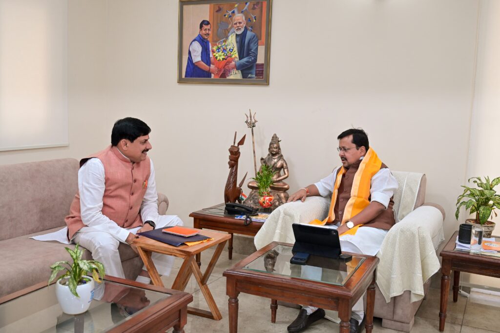 दिल्ली में भाजपा राष्ट्रीय अध्यक्ष नितिन नवीन से मुलाकात करते मुख्यमंत्री डॉ. मोहन यादव