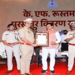 साहस और रणनीति का सम्मान : अपूर्व भलावी को ‘के. एफ. रुस्तम जी पुरस्कार’ | Dainik Yashonnati SDOP अपूर्व भलावी पुरस्कार - मुख्यमंत्री द्वारा पुलिस अधिकारी सम्मानित
