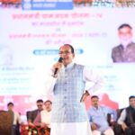 भेरूंदा में PMGSY-IV मध्यप्रदेश कार्यक्रम को संबोधित करते केंद्रीय मंत्री शिवराज सिंह चौहान और मुख्यमंत्री मोहन यादव