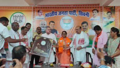 अजय जामवाल सिवनी भाजपा संगठनात्मक बैठक को संबोधित करते हुए