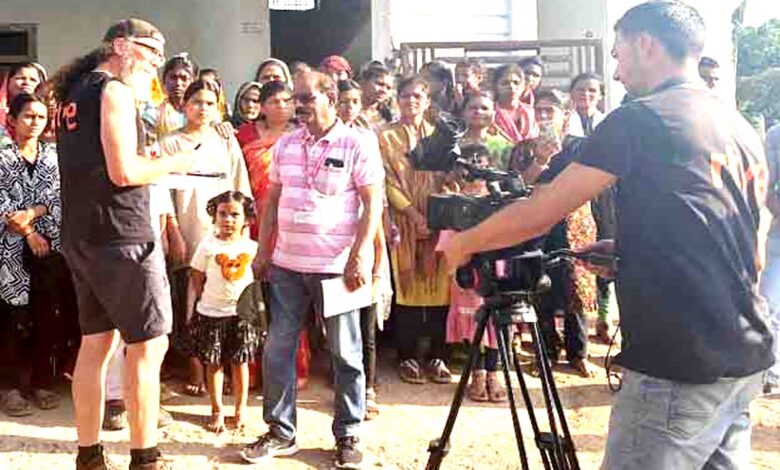 छिंदवाड़ा पर्यटन ग्राम शूटिंग करती स्पेन की इंटरनेशनल टीम