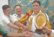 आरटीओ अधिकारी देवेश बाथम के सम्मान में उमड़ा परिवहन परिवार | Dainik Yashonnati सिवनी में आरटीओ अधिकारी देवेश बाथम का विदाई समारोह