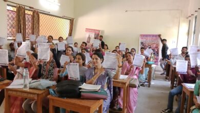 बरघाट कॉलेज में सेफ क्लिक 2.0 अभियान के तहत साइबर सुरक्षा एवं नशामुक्ति पर आयोजित जागरूकता कार्यशाला।
