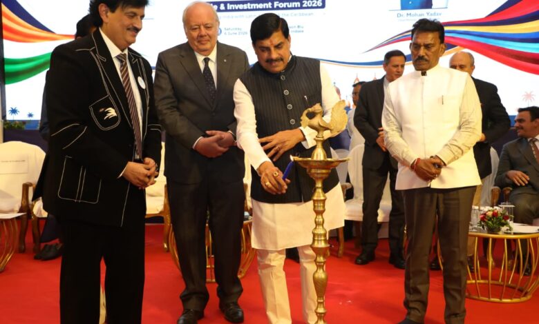 इंदौर में आयोजित इंडिया-लैटिन अमेरिकन एंड कैरिबियन ट्रेड एंड इंवेस्टमेंट फोरम-2026 में निवेशकों और अंतरराष्ट्रीय प्रतिनिधियों को संबोधित करते मुख्यमंत्री डॉ. मोहन यादव।