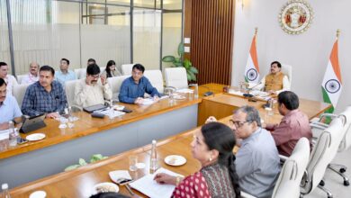गुजरात की तर्ज पर भोपाल में बनेगी गिफ्ट सिटी, सीएम डॉ. मोहन यादव ने दिए निर्देश | Dainik Yashonnati भोपाल में विज्ञान एवं प्रौद्योगिकी विभाग की समीक्षा बैठक लेते मुख्यमंत्री डॉ. मोहन यादव।
