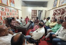 मुख्यमंत्री डॉ. मोहन यादव के सिवनी आगमन की तैयारियों को लेकर बैठक करती भाजपा जिला इकाई सिवनी।
