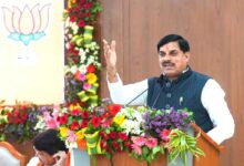 भोपाल में आयोजित भाजपा विधायक दल की बैठक में मुख्यमंत्री डॉ. मोहन यादव और वरिष्ठ भाजपा नेता