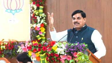 भोपाल में आयोजित भाजपा विधायक दल की बैठक में मुख्यमंत्री डॉ. मोहन यादव और वरिष्ठ भाजपा नेता