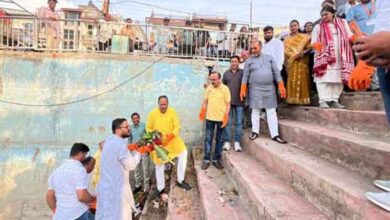 छिंदवाड़ा छोटा तालाब विसर्जन कुंड में जन अभियान परिषद द्वारा चलाया गया स्वच्छता एवं श्रमदान अभियान