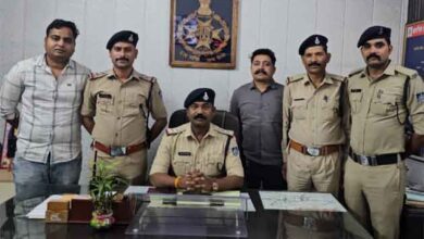 नव निर्माणाधीन अस्पताल भवन से चोरी हुए कॉपर वायर बरामद, दो आरोपी गिरफ्तार | Dainik Yashonnati छिंदवाड़ा कोतवाली पुलिस द्वारा निर्माणाधीन अस्पताल भवन से चोरी हुए कॉपर वायर बरामद करते हुए गिरफ्तार आरोपी।