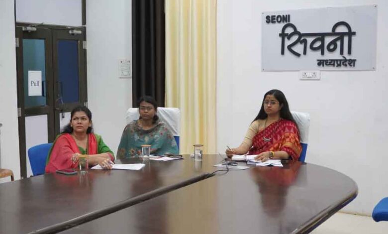 वीडियो कॉन्फ्रेंसिंग के माध्यम से समीक्षा बैठक करते मुख्यमंत्री डॉ मोहन यादव