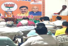 सिवनी में डॉ. श्यामा प्रसाद मुखर्जी बलिदान दिवस पर श्रद्धांजलि अर्पित करते भाजपा कार्यकर्ता