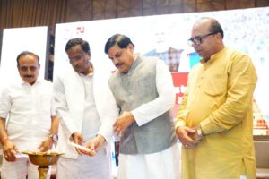 उज्जैन में सिंहस्थ 2028 की तैयारियों पर आयोजित कार्यशाला में संबोधित करते मुख्यमंत्री डॉ. मोहन यादव।