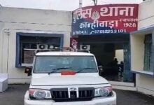 कान्हीवाड़ा थाना में भूमि ठेका विवाद की शिकायत दर्ज कराते शिकायतकर्ता फीरोज खान
