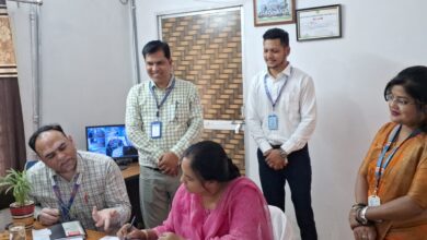 आरसेटी सिवनी में प्रशिक्षण कार्यक्रमों का निरीक्षण करतीं जिला पंचायत सीईओ अंजली शाह।