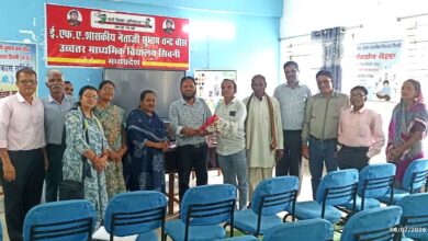 प्रहलाद बघेल बने नेताजी सुभाष चंद्र बोस हायर सेकेंडरी स्कूल के पालक शिक्षक संघ अध्यक्ष | Dainik Yashonnati पालक शिक्षक संघ अध्यक्ष बनने पर प्रहलाद बघेल का सम्मान