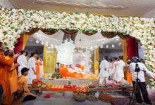 गुरु पूर्णिमा 2026 पर जामसांवली हनुमान लोक में दर्शन करते श्रद्धालु