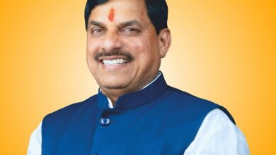 मुख्यमंत्री डॉ. मोहन यादव आज झाबुआ दौरे पर, 300 करोड़ रुपये के ऋण का करेंगे वितरण | Dainik Yashonnati मुख्यमंत्री डॉ. मोहन यादव झाबुआ में आयोजित स्व-सहायता समूहों के क्षमतावर्धन एवं ऋण वितरण कार्यक्रम में संबोधित करते हुए। कार्यक्रम में 300 करोड़ रुपये के ऋण वितरण और विकास कार्यों की सौगात दी गई।