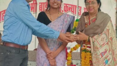 महारानी लक्ष्मीबाई कन्या शाला की प्राचार्य डॉ. आराधना राजपूत सेवानिवृत्त, भावभीनी विदाई दी गई - Seoni News