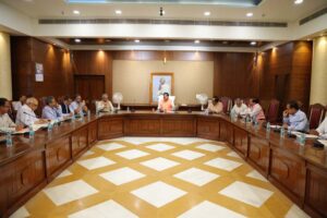 गुरु पूर्णिमा से पहले सभी सांदीपनि विद्यालयों का करें लोकार्पण: CM डॉ. मोहन यादव | Dainik Yashonnati मुख्यमंत्री डॉ. मोहन यादव भोपाल में गुरु पूर्णिमा महोत्सव और सांदीपनि विद्यालयों के लोकार्पण की तैयारियों की समीक्षा बैठक करते हुए।