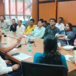सिवनी में स्वच्छता अभियान को मिली नई रफ्तार, 7 वार्डों की जिम्मेदारी सामाजिक संगठनों ने संभाली | Dainik Yashonnati सिवनी नगर पालिका में स्वच्छता अभियान को लेकर सामाजिक संगठनों की बैठक
